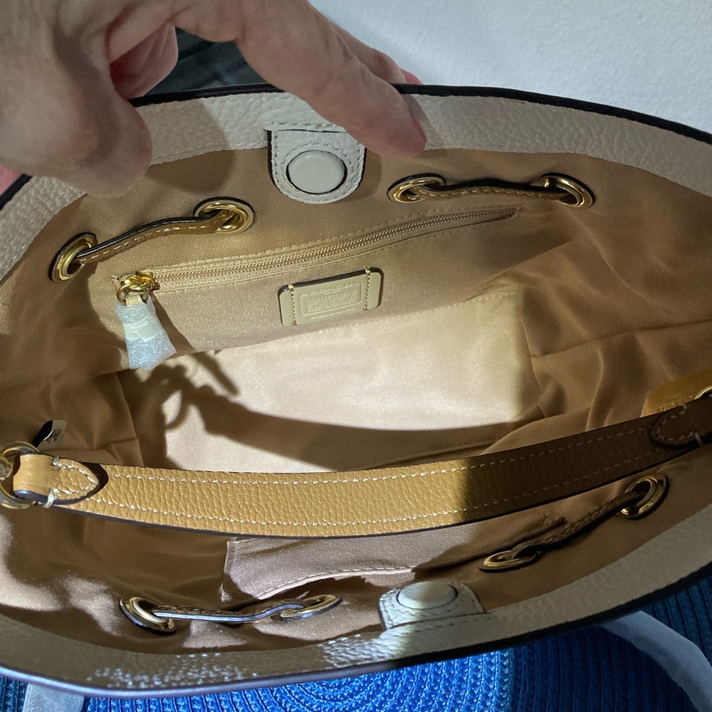 SOLD-- COACH LEATHER ANDY TOTE/CROSSBODY IN GORGEOUS CHALK MULTI - NWOT! - Picture 10 of 11